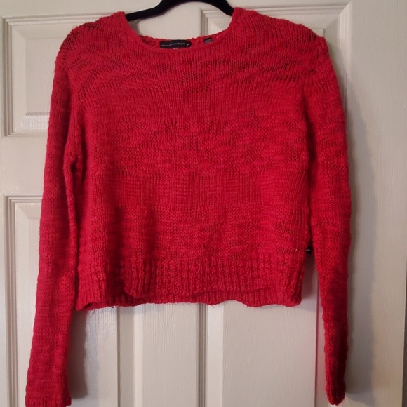 Sweater - Picture 1 of 3